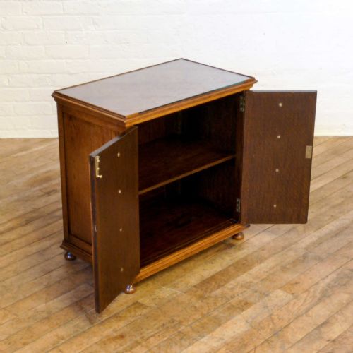 UNUSUAL JACOBEAN STYLE OAK CUPBOARD - ADDITIONAL PHOTO 2