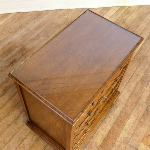 UNUSUAL JACOBEAN STYLE OAK CUPBOARD - ADDITIONAL PHOTO 6