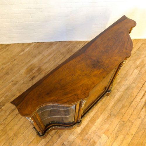 VICTORIAN ORMOLU MOUNTED WALNUT CREDENZA - ADDITIONAL PHOTO 6