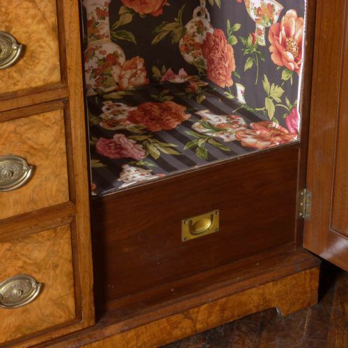 VICTORIAN BURR WALNUT PRINCESS WARDROBE - ADDITIONAL PHOTO 5