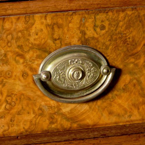 VICTORIAN BURR WALNUT PRINCESS WARDROBE - ADDITIONAL PHOTO 8