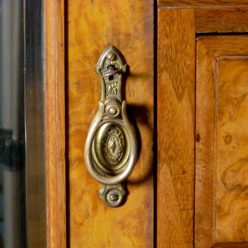 VICTORIAN BURR WALNUT PRINCESS WARDROBE - ADDITIONAL PHOTO 13