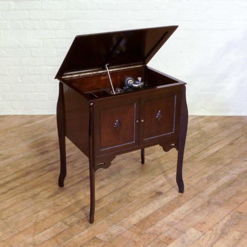 VINTAGE WINDUP GRAMOPHONE - ADDITIONAL PHOTO 6