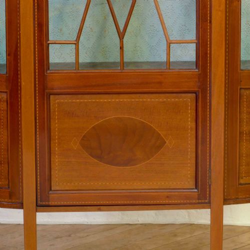 EDWARDIAN SHERATON STYLE MAHOGANY DISPLAY CABINET - ADDITIONAL PHOTO 4