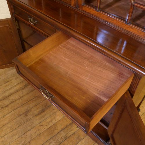 LATE VICTORIAN WALNUT BOOKCASE - ADDITIONAL PHOTO 5