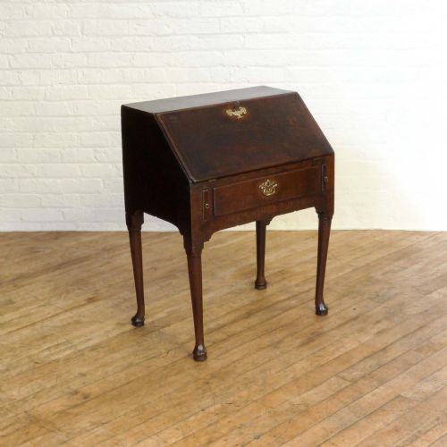 george ii oak bureau - CATEGORY: ANTIQUE BUREAU - DATED 1750