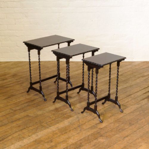oak nest of tables with twist legs - CATEGORY: ANTIQUE TABLES - DATED 1920