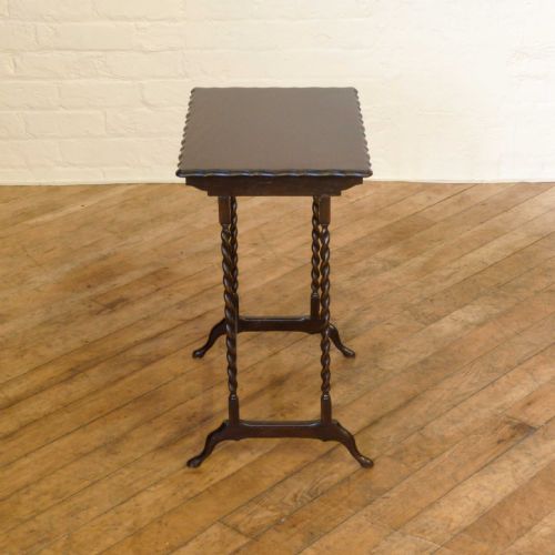 OAK NEST OF TABLES WITH TWIST LEGS - ADDITIONAL PHOTO 7