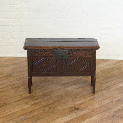 TINY 17TH CENTURY OAK KIST - ADDITIONAL PHOTO 1