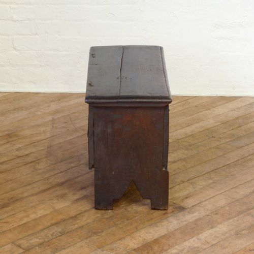 TINY 17TH CENTURY OAK KIST - ADDITIONAL PHOTO 6