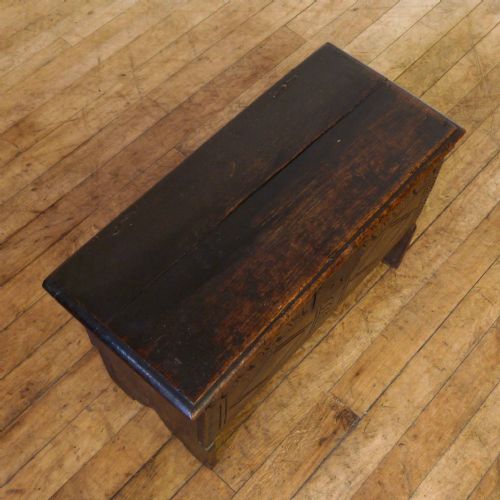 TINY 17TH CENTURY OAK KIST - ADDITIONAL PHOTO 7