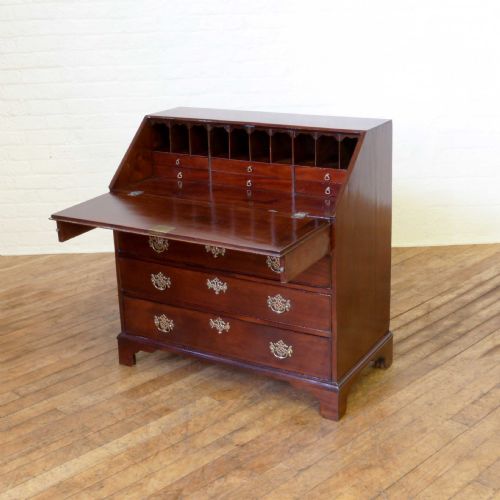 GEORGIAN MAHOGANY BUREAU - ADDITIONAL PHOTO 1
