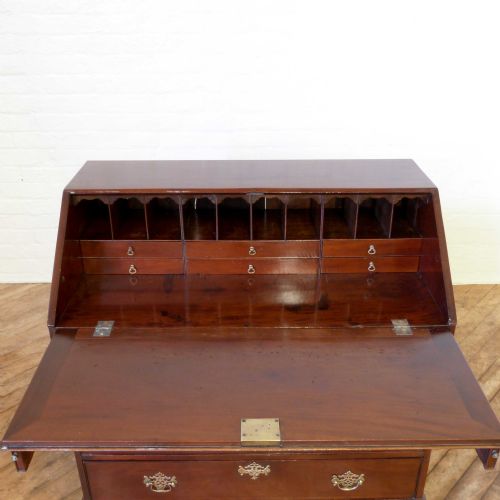 GEORGIAN MAHOGANY BUREAU - ADDITIONAL PHOTO 7