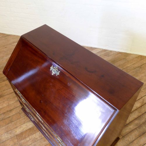 GEORGIAN MAHOGANY BUREAU - ADDITIONAL PHOTO 9