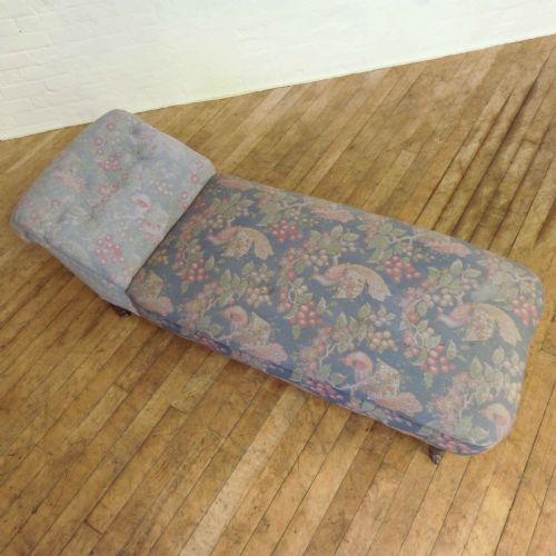 LATE VICTORIAN DAY BED - ADDITIONAL PHOTO 1