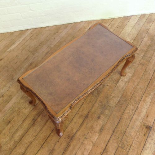 WALNUT COFFEE TABLE - ADDITIONAL PHOTO 5