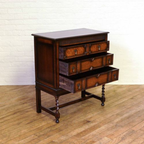 JACOBEAN STYLE OAK CHEST OF DRAWERS - ADDITIONAL PHOTO 1