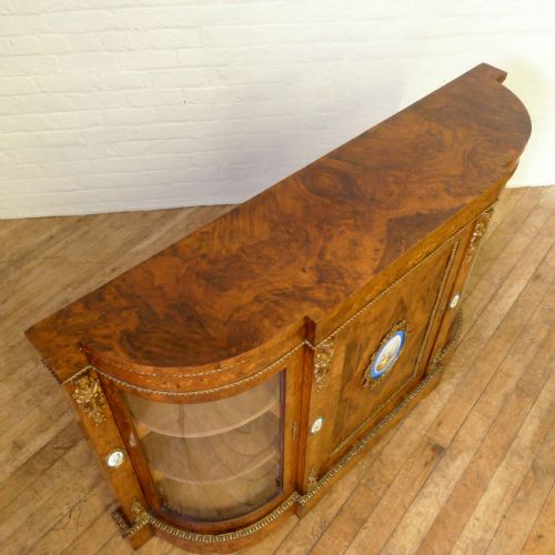 VICTORIAN WALNUT CREDENZA - ADDITIONAL PHOTO 3