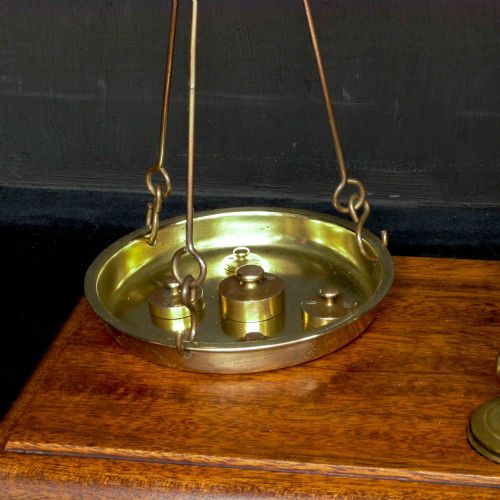 EDWARDIAN BRASS SCALES - ADDITIONAL PHOTO 11