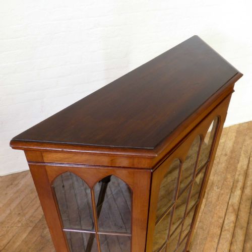 EDWARDIAN GOTHIC STYLE DISPLAY CABINET - ADDITIONAL PHOTO 5