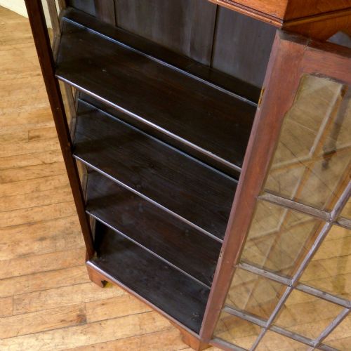 EDWARDIAN GOTHIC STYLE DISPLAY CABINET - ADDITIONAL PHOTO 3