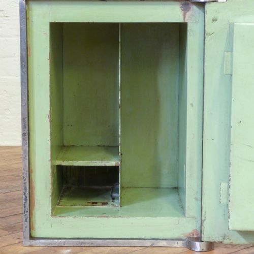 MILNERS POLISHED STEEL SAFE - ADDITIONAL PHOTO 7