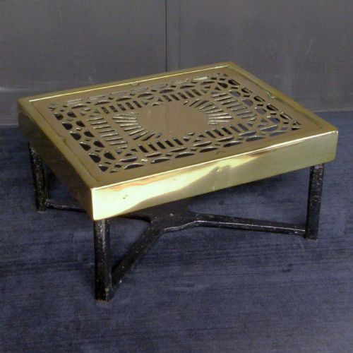 victorian brass trivet - CATEGORY: ANTIQUE MISCELLANEOUS - DATED VICTORIAN