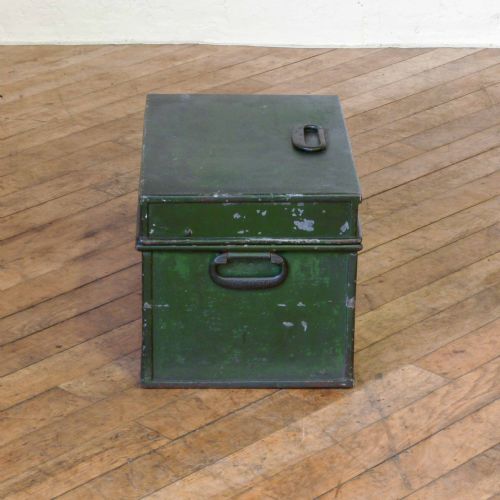 MILNERS STEEL SAFE BOX - ADDITIONAL PHOTO 6