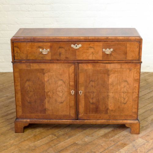 GEORGE I STYLE WALNUT CUPBOARD - ADDITIONAL PHOTO 1