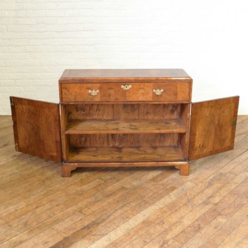 GEORGE I STYLE WALNUT CUPBOARD - ADDITIONAL PHOTO 4