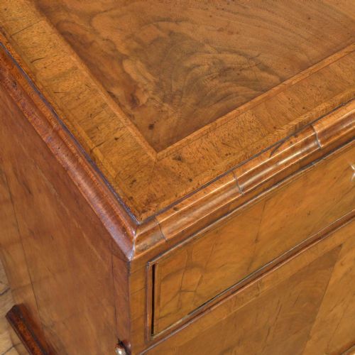 GEORGE I STYLE WALNUT CUPBOARD - ADDITIONAL PHOTO 6