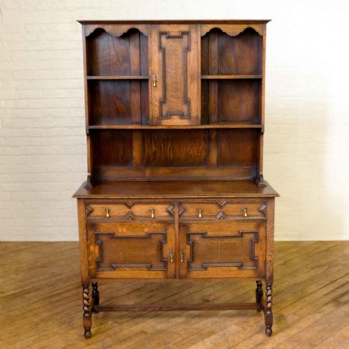 jacobean style oak dresser - CATEGORY: ANTIQUE DRESSERS - DATED 1920