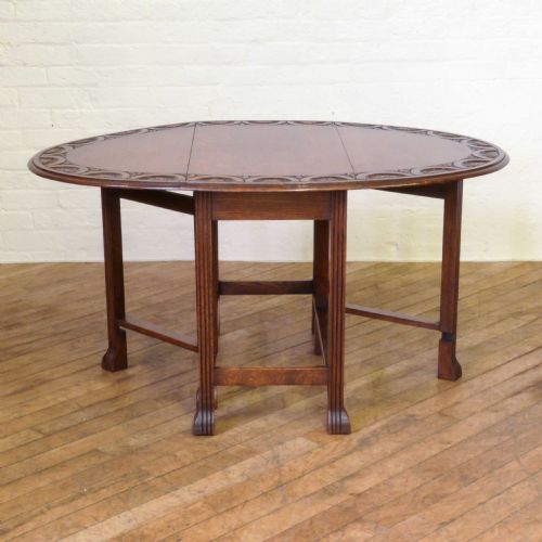 oak gateleg table with reeded legs - CATEGORY: ANTIQUE TABLES - DATED 1920