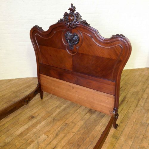 FRENCH CARVED WALNUT BED - ADDITIONAL PHOTO 9