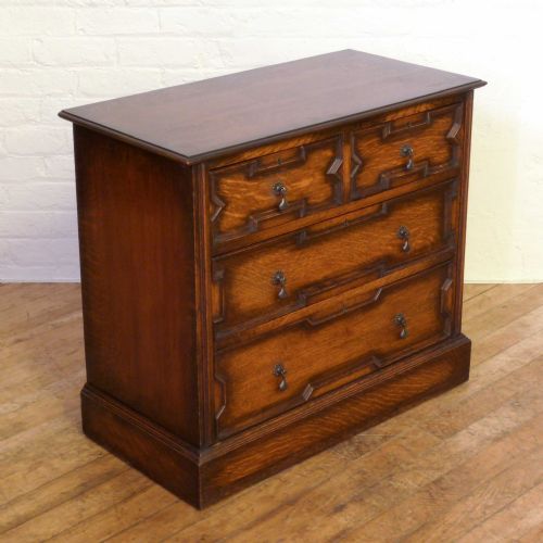 jacobean style oak chest of drawers - CATEGORY: ANTIQUE CHEST OF DRAWERS - DATED 1920