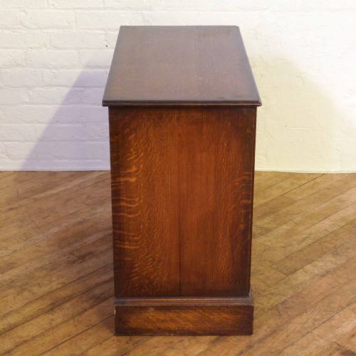 JACOBEAN STYLE OAK CHEST OF DRAWERS - ADDITIONAL PHOTO 7