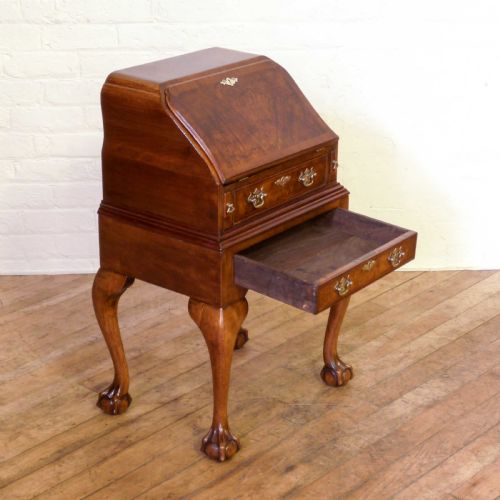 EDWARDIAN WALNUT BUREAU - ADDITIONAL PHOTO 3