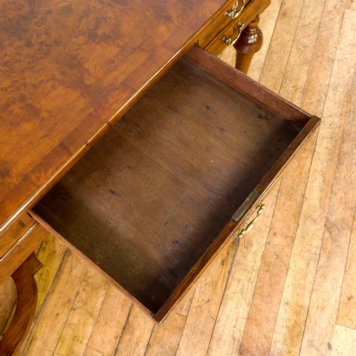 VICTORIAN WALNUT SIDE TABLE - ADDITIONAL PHOTO 5