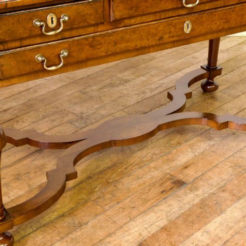 VICTORIAN WALNUT SIDE TABLE - ADDITIONAL PHOTO 6