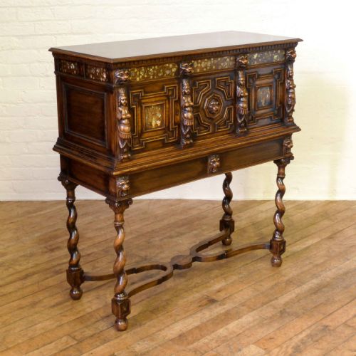 carved oak cupboard - CATEGORY: ANTIQUE CUPBOARDS - DATED 1920