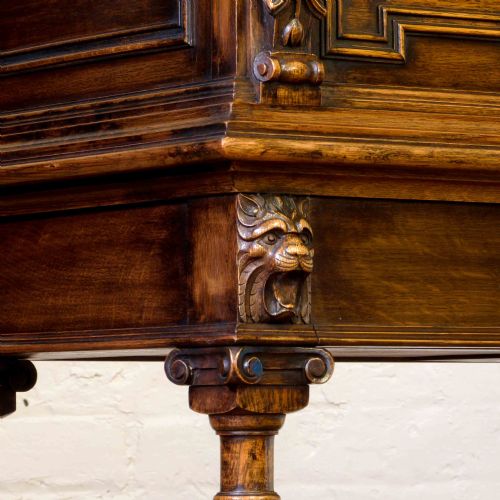 CARVED OAK CUPBOARD - ADDITIONAL PHOTO 5