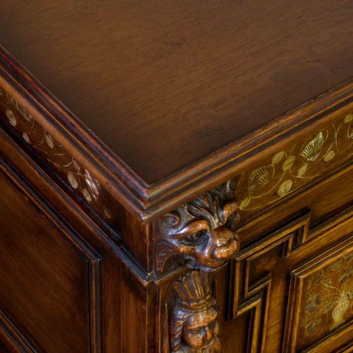 CARVED OAK CUPBOARD - ADDITIONAL PHOTO 6