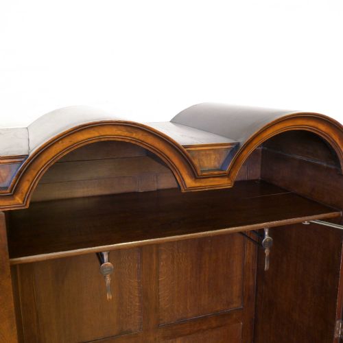 QUEEN ANNE STYLE WALNUT WARDROBE - ADDITIONAL PHOTO 13