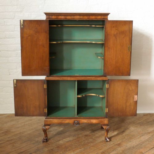 QUEEN ANNE STYLE WALNUT COCKTAIL CABINET - ADDITIONAL PHOTO 1