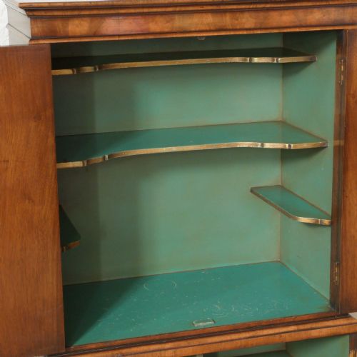 QUEEN ANNE STYLE WALNUT COCKTAIL CABINET - ADDITIONAL PHOTO 10