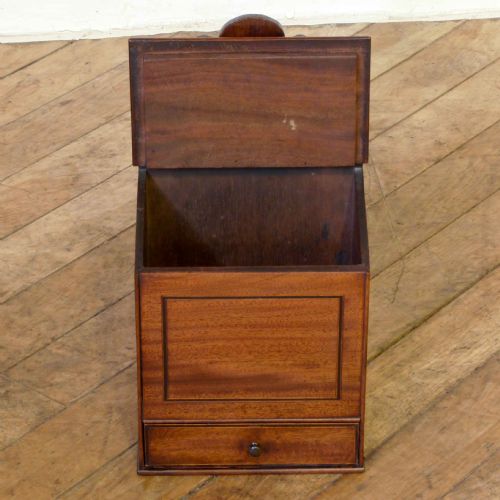 GEORGIAN MAHOGANY SALTCANDLE BOX - ADDITIONAL PHOTO 5