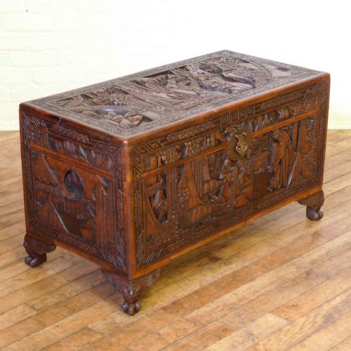 oriental camphorwood box - CATEGORY: ANTIQUE BOXES - DATED 1920