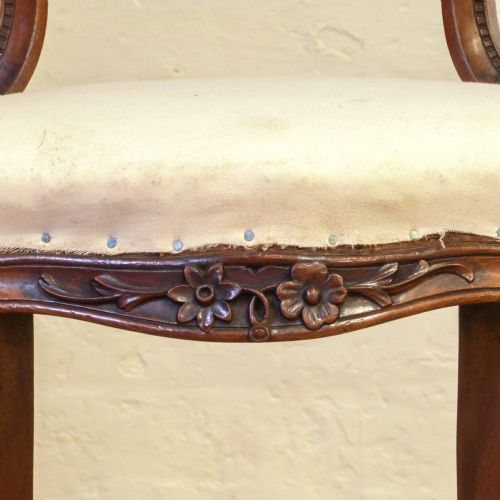 SET OF SIX VICTORIAN WALNUT BALLOON BACK CHAIRS - ADDITIONAL PHOTO 4