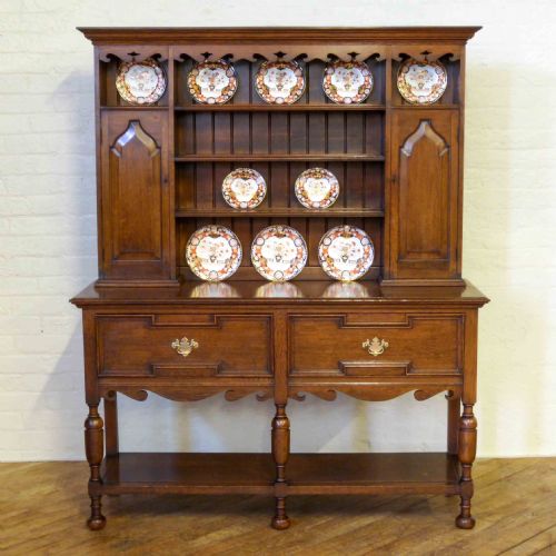 victorian oak dresser - CATEGORY: ANTIQUE DRESSERS - DATED VICTORIAN