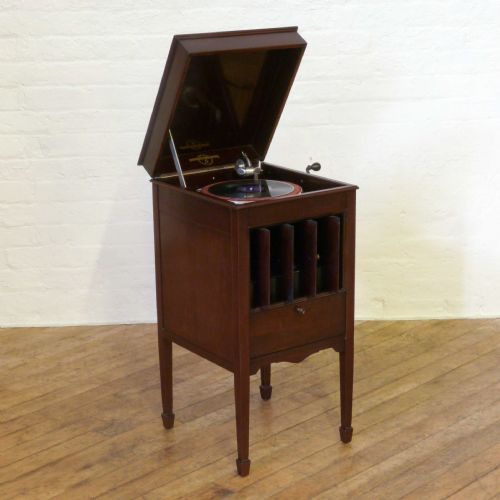 columbia windup gramophone - CATEGORY: ANTIQUE MISCELLANEOUS - DATED 1920